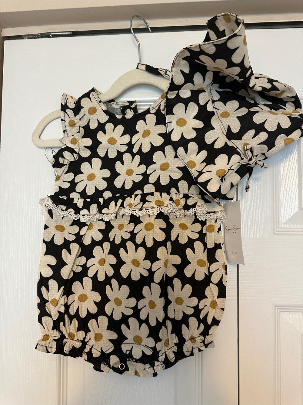 Jessica Simpson Black Daisy Print Baby Romper with Matching Hat